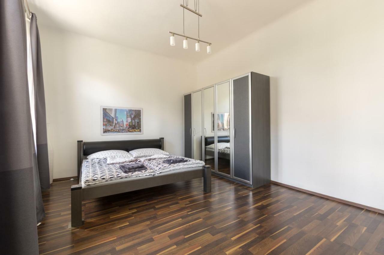 Spacious Apartment In Center With Terrace 비엔나 외부 사진